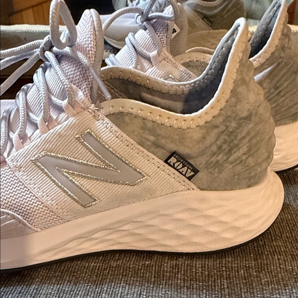 New Balance Women's White and Light Gray Athletic Running Shoes - Picture 2 of 5